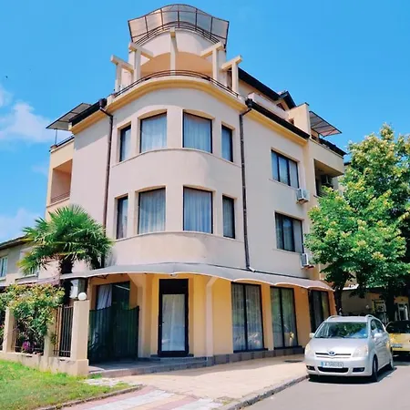 Guest house Фамилна Къща Авджиеви *