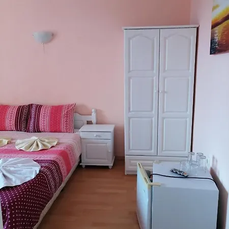 Фамилна Къща Авджиеви Guest house