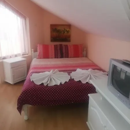 Gæstehus Фамилна Къща Авджиеви