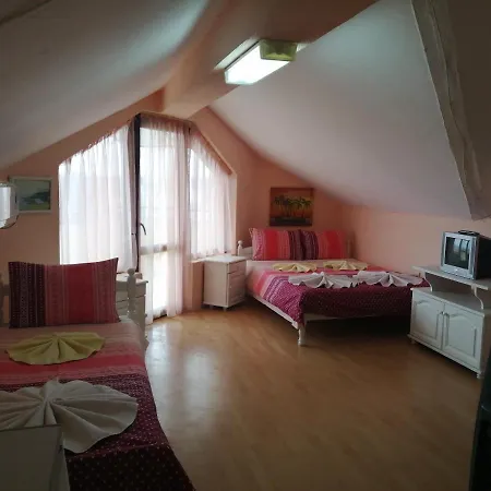 Guest house Фамилна Къща Авджиеви Primorsko