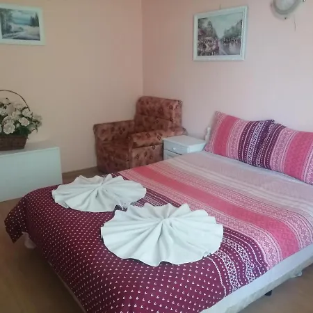 Guest house Фамилна Къща Авджиеви
