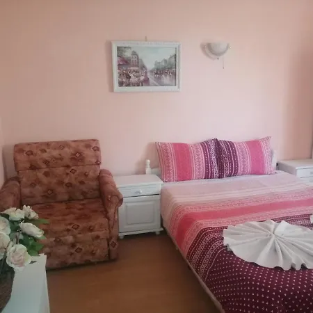 Guest house Фамилна Къща Авджиеви *