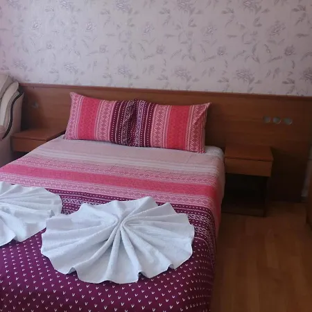 Фамилна Къща Авджиеви Guest house *